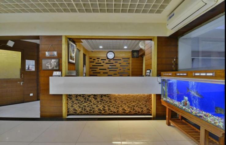 Hotel Puneet International Rāipur Екстериор снимка